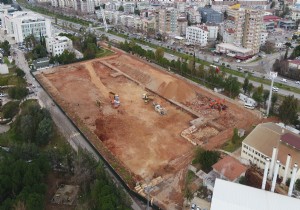 Akdeniz niversitesi Tp Fakltesinde Otopark naat Hzla Sryor