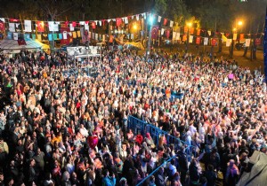 4. Uluslararas Antalya Yrk Trkmen Festivalinde coku Sryor
