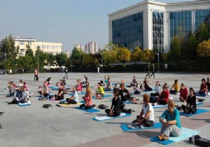 MURATPAALI KADINLAR STEP VE AEROBKLE GEN KALIYOR