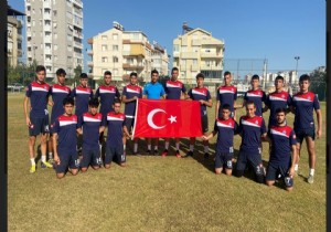 ASAT Spor U18 Futbol Takm Antalya ampiyonu oldu